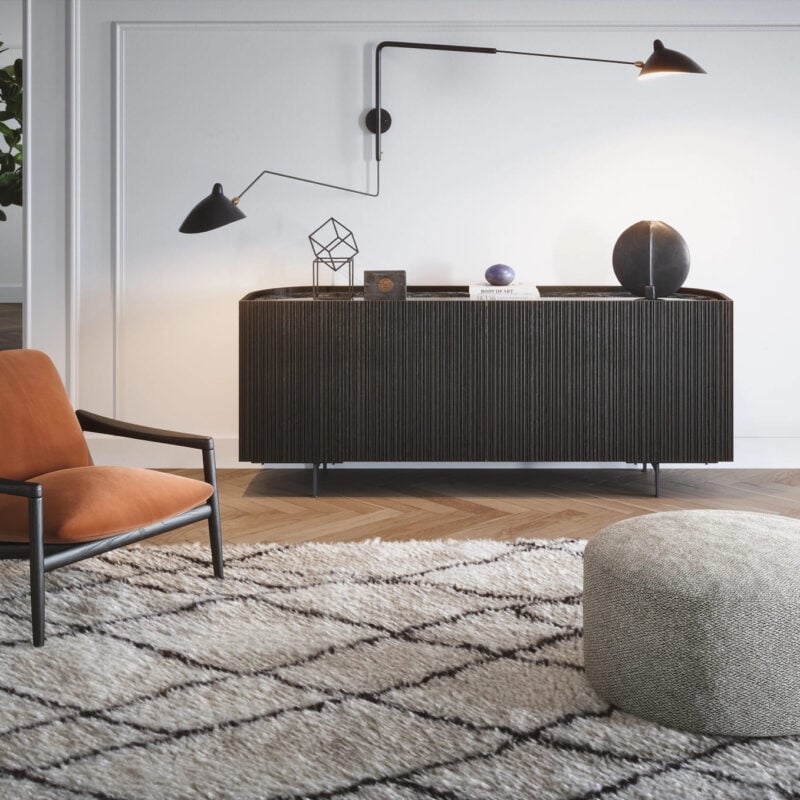 Un rifugio di charme nel cuore di Trapani.
Un palazzo che racconta il passato.
Camere progettate per accogliere il corpo e farlo respirare.